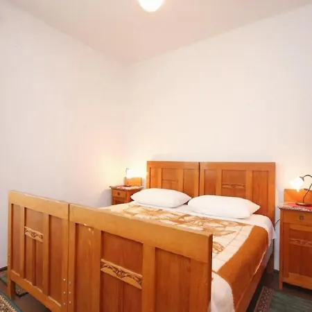Apartmán Nevenkos - 20 M From Kuciste